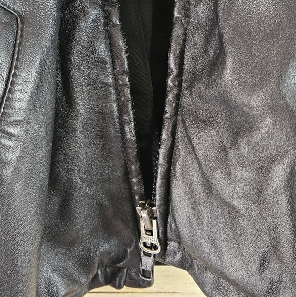 Mens vintage leather jacket - Picture 7 of 11
